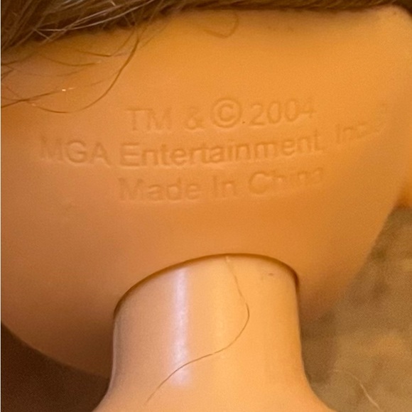 Mga entertainment forever best friends doll! Brown hair, green eyes, 10 in tall - Picture 13 of 13